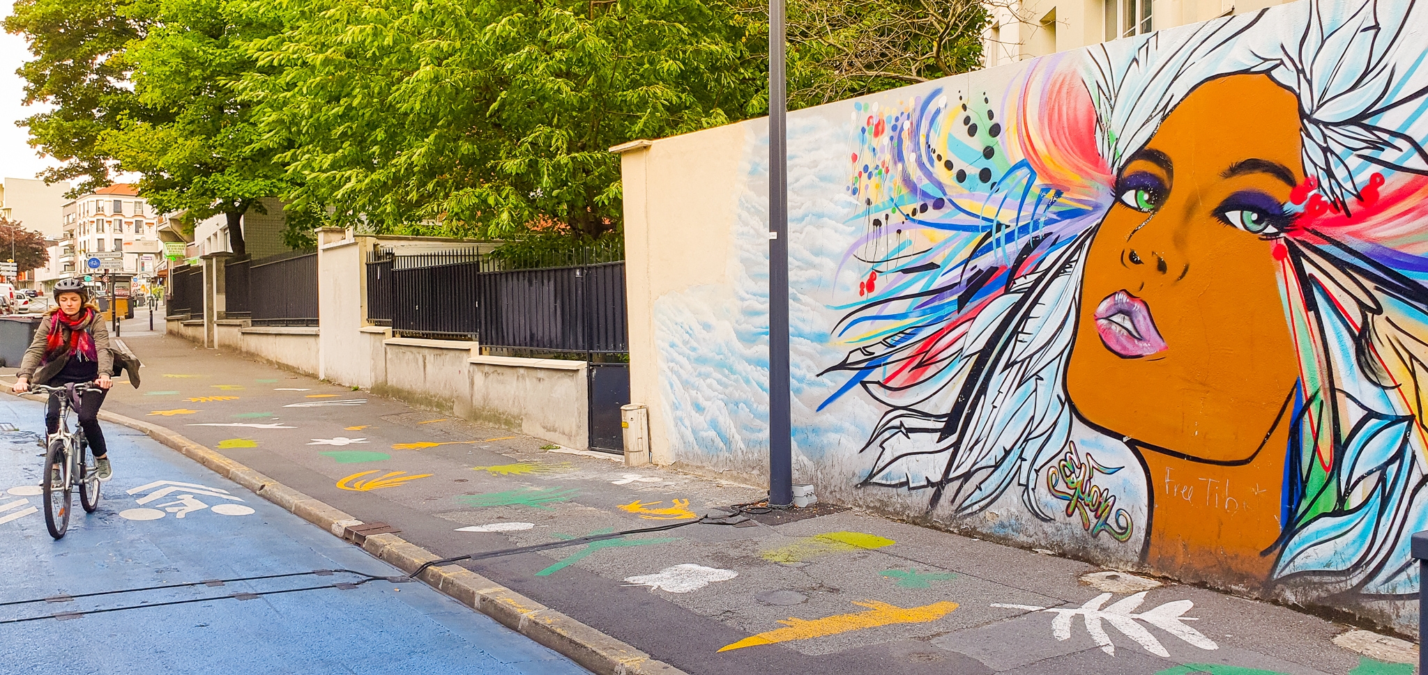 PARIS BT