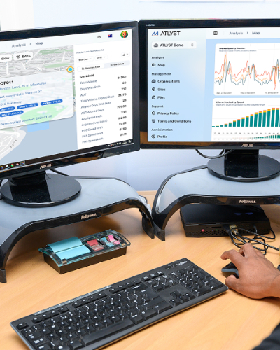 Vehicle Traffic Data analysis on screen 